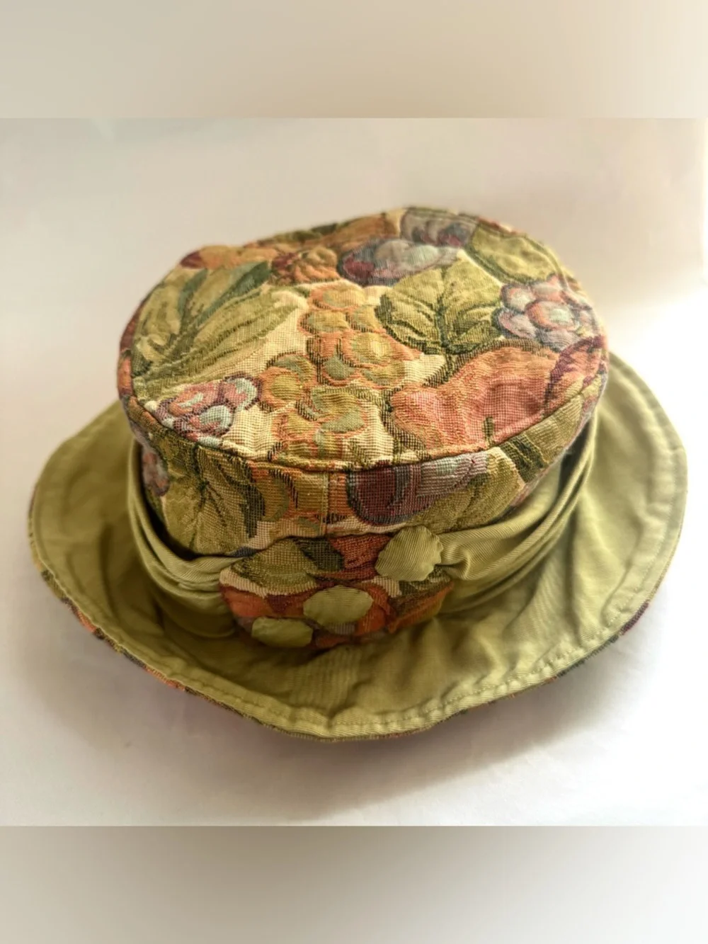 Vintage Ruth 1994 Floral Fruits Tapestry Hat Green Tea Party NY NOLA - Picture 8 of 15
